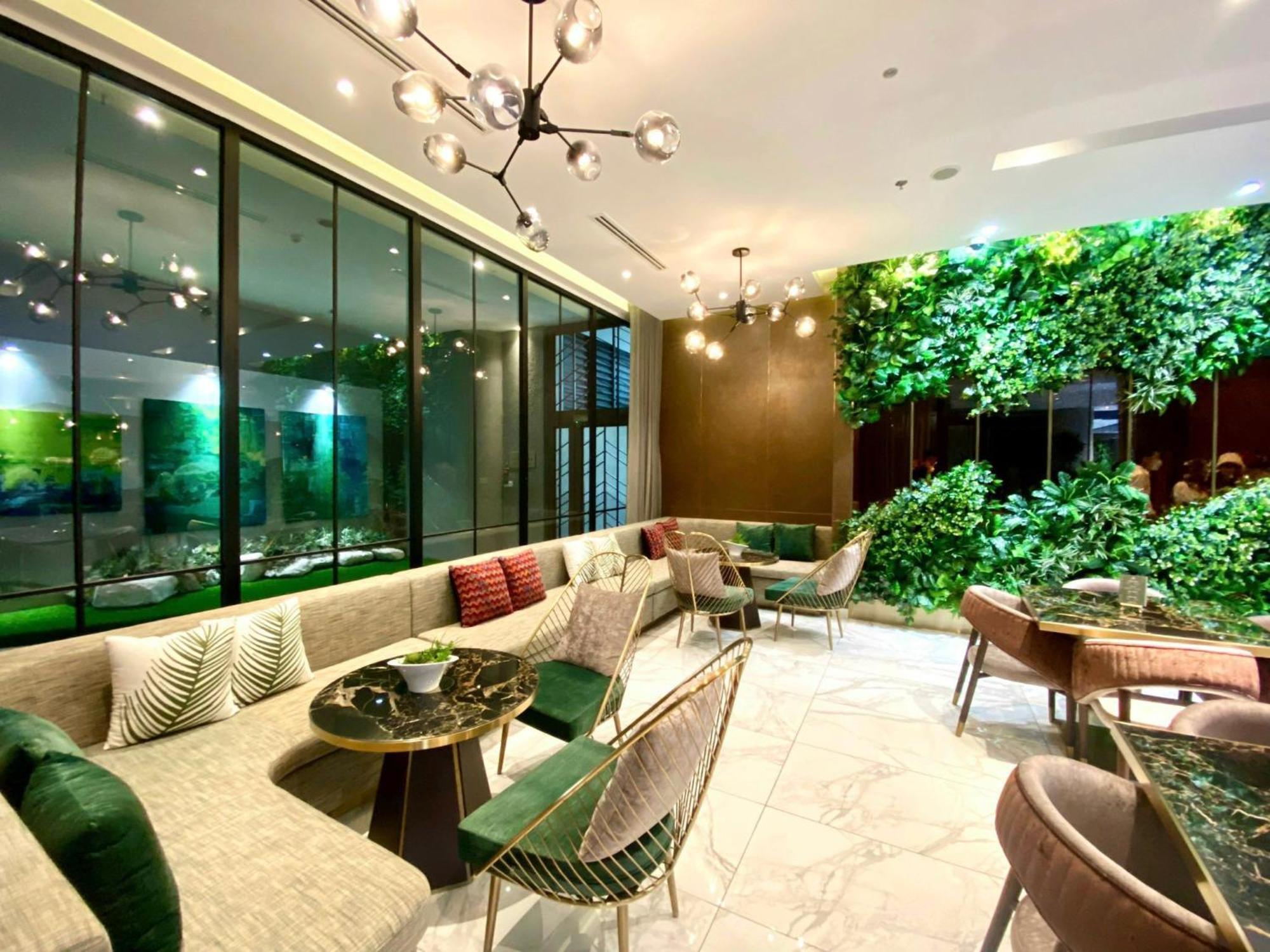 Luxury 2 Or 3Br Apartment In Dist 1 N Pool, Gym, Airport Pickup Ho Si Minh-város Kültér fotó