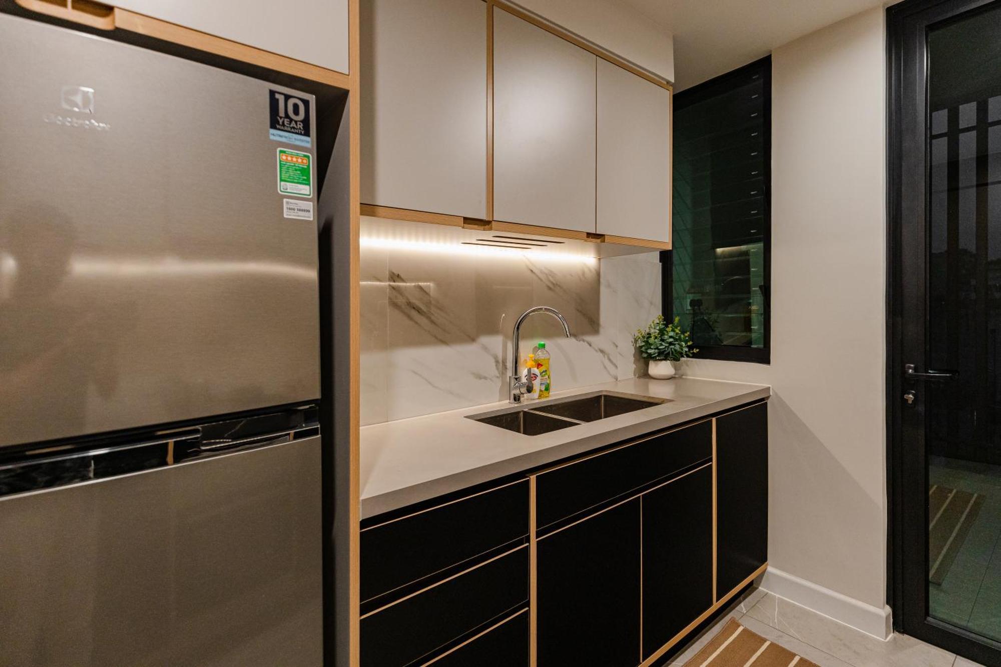 Luxury 2 Or 3Br Apartment In Dist 1 N Pool, Gym, Airport Pickup Ho Si Minh-város Kültér fotó